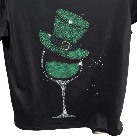 Black - Short Sleeve T-Shirt - St Patrick Theme Wine Glass - NWOT - Size L - Picture 2 of 4